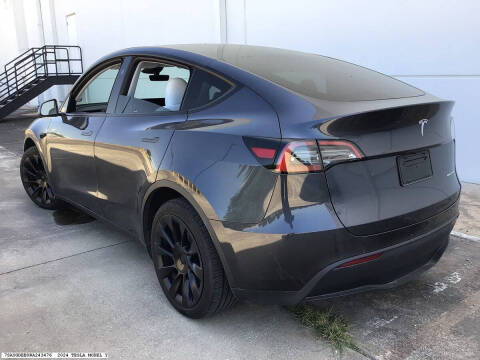 2024 Tesla Model Y Long Range