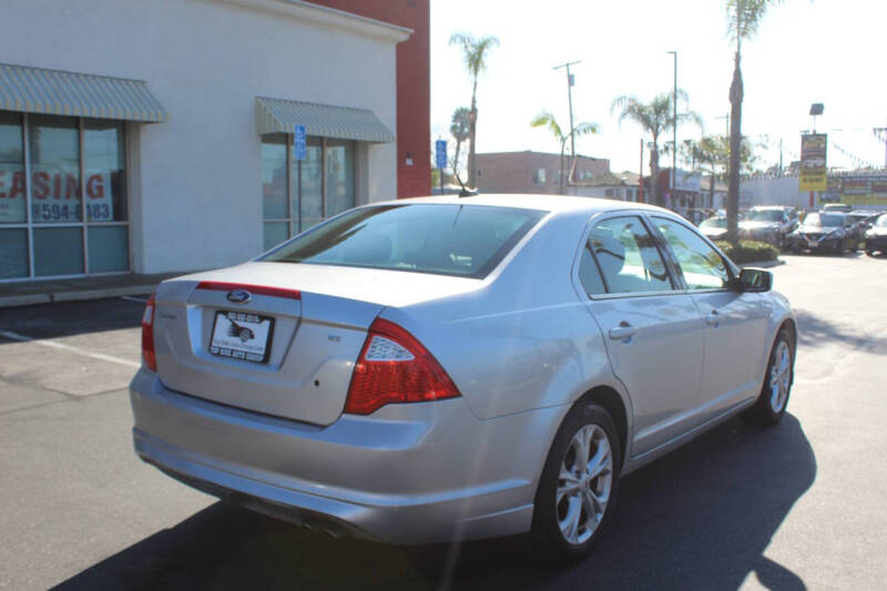 2012 Ford Fusion SE