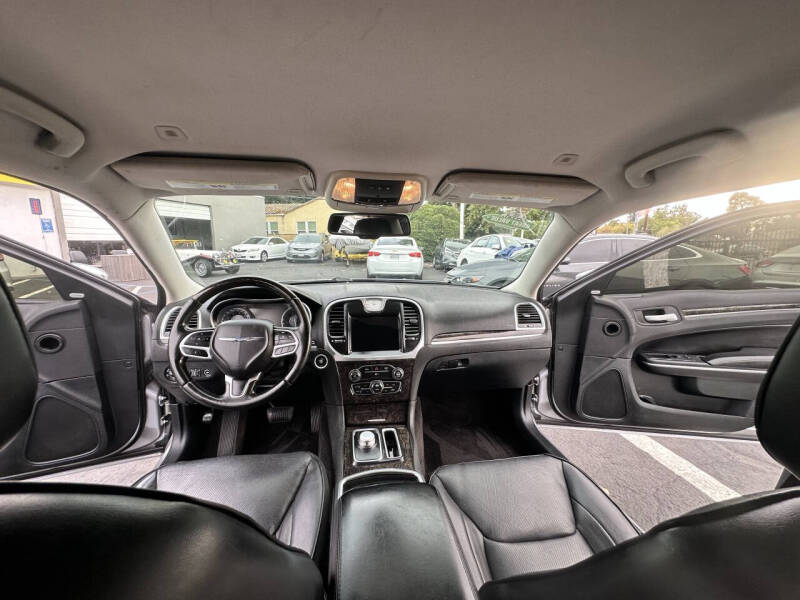 2018 Chrysler 300 Limited