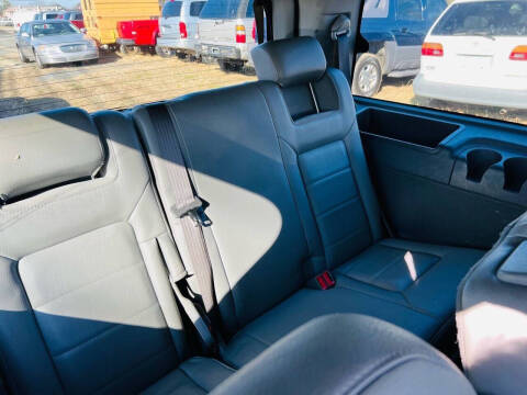 2004 Ford Expedition XLT