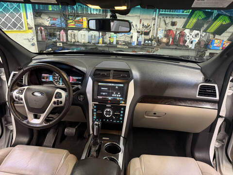 2011 Ford Explorer Limited