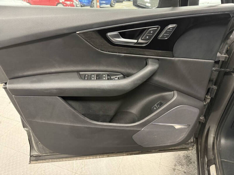 2019 Audi Q7 quattro Prestige 55 TFSI