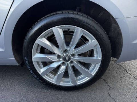 2017 Audi A4 2.0T quattro Premium