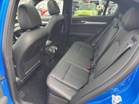 2025 Alfa Romeo Stelvio