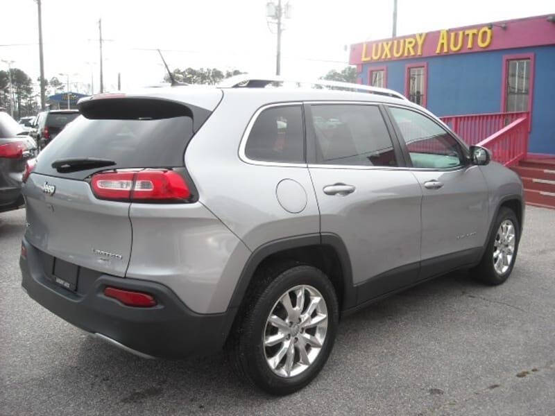 2015 Jeep Cherokee for sale at Luxury Auto Sales, Inc in Norfolk, VA