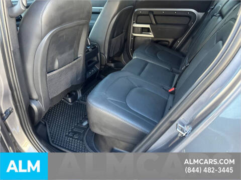 2023 Land Rover Defender 110 SE