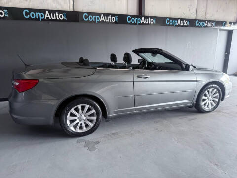 2013 Chrysler 200 Touring