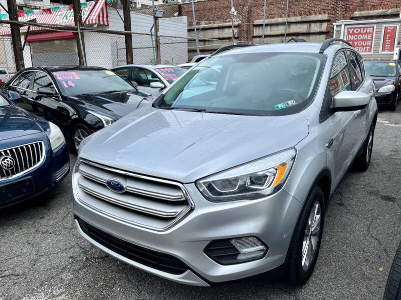 2018 Ford Escape SEL photo 5