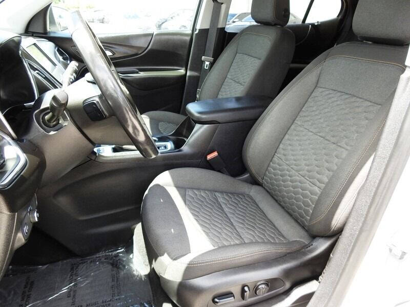 2019 CHEVROLET Equinox SUV / Crossover - $15,900
