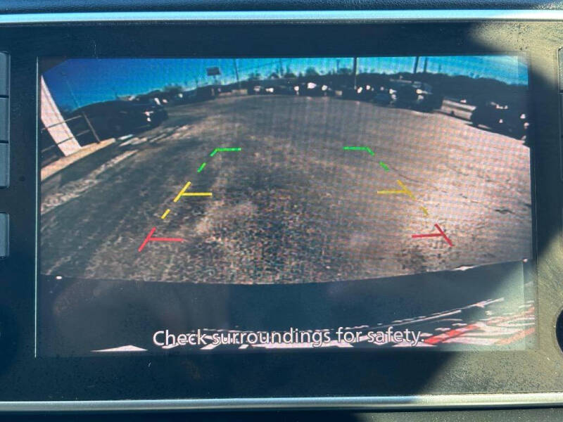 2021 Nissan Versa SR