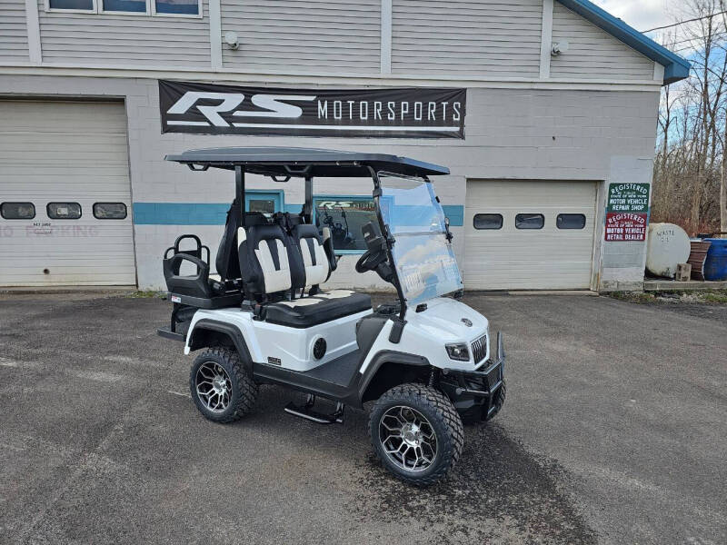 2025 Evolution Maverick 2 + 2