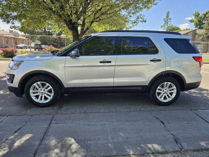 2017 Ford Explorer