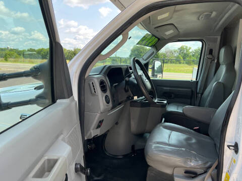 2012 Ford E-Series E-350 SD