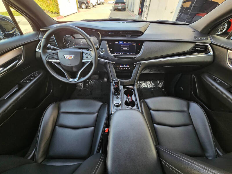 2024 Cadillac XT6 Luxury