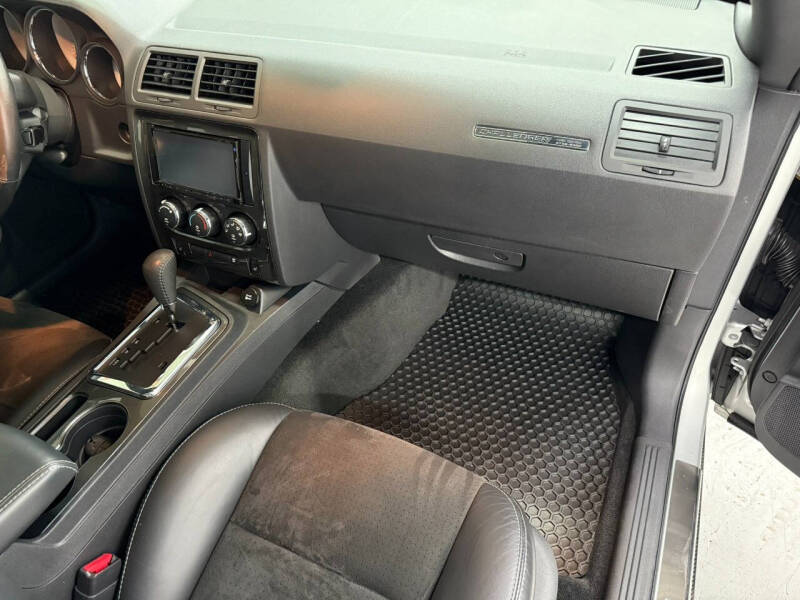 2008 Dodge Challenger SRT8