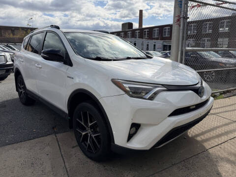 2017 Toyota RAV4 Hybrid SE