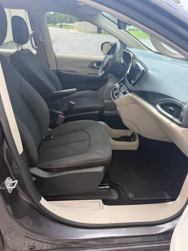 2017 Chrysler Pacifica Touring