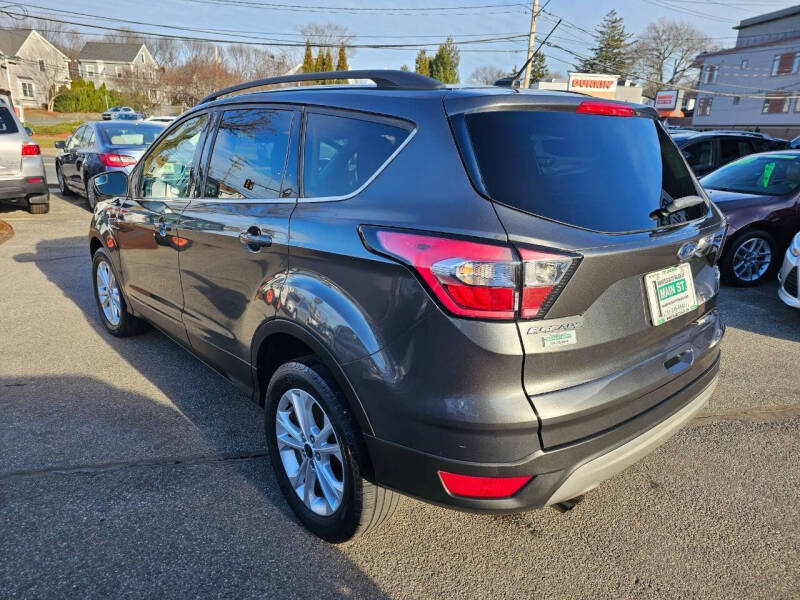 2018 Ford Escape SE