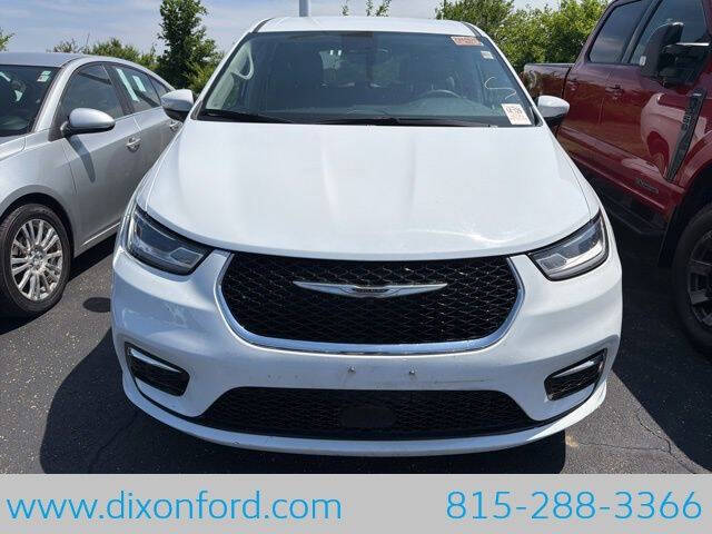 2023 Chrysler Pacifica Touring L