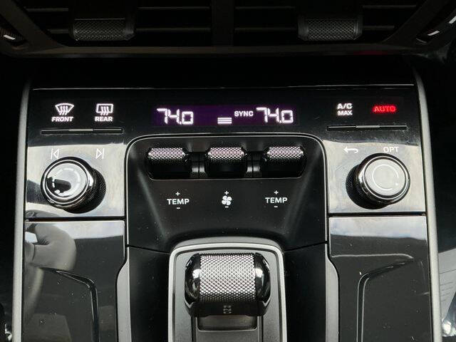 2025 Porsche 911 Carrera