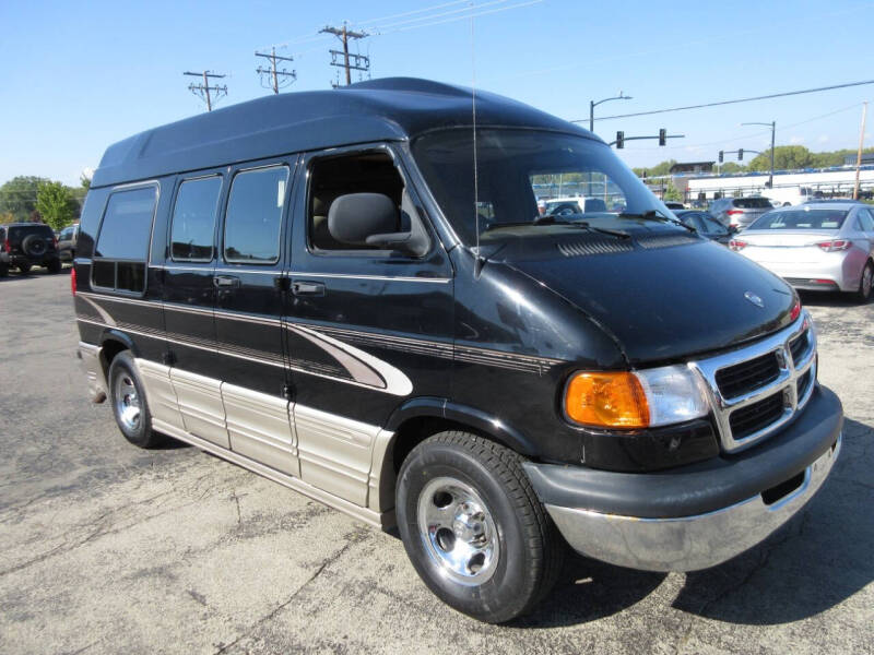 1999 Dodge Ram Van Base's photo
