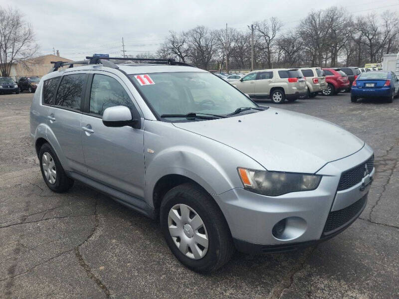 2011 Mitsubishi Outlander ES