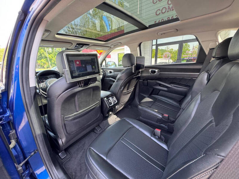 2022 Kia Sorento SX