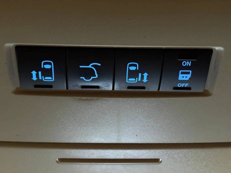 2012 Chrysler Town and Country Touring