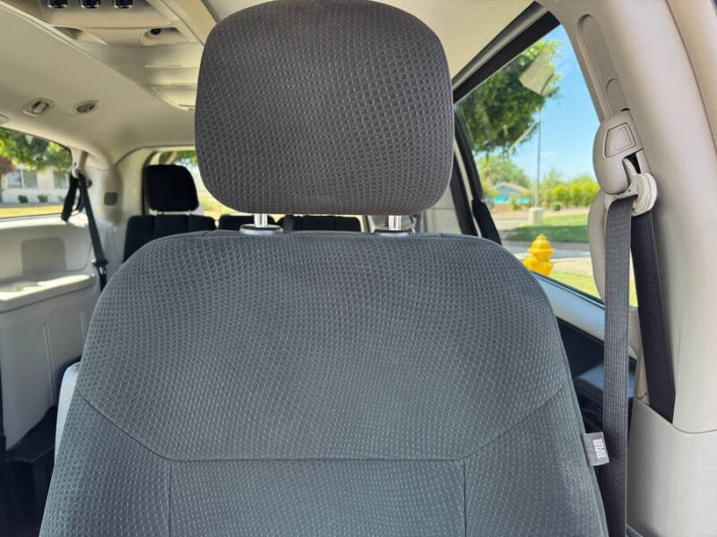 2012 Dodge Grand Caravan Crew