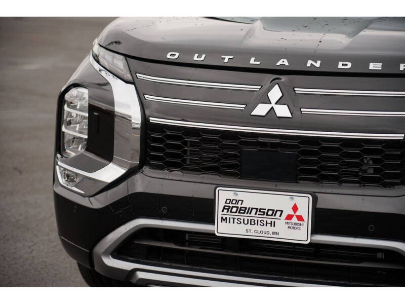 2025 Mitsubishi Outlander SEL Platinum Edition