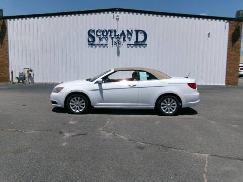 2013 Chrysler 200 Touring