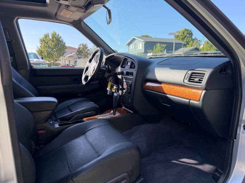 2003 Nissan Pathfinder LE