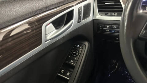2016 Hyundai Genesis