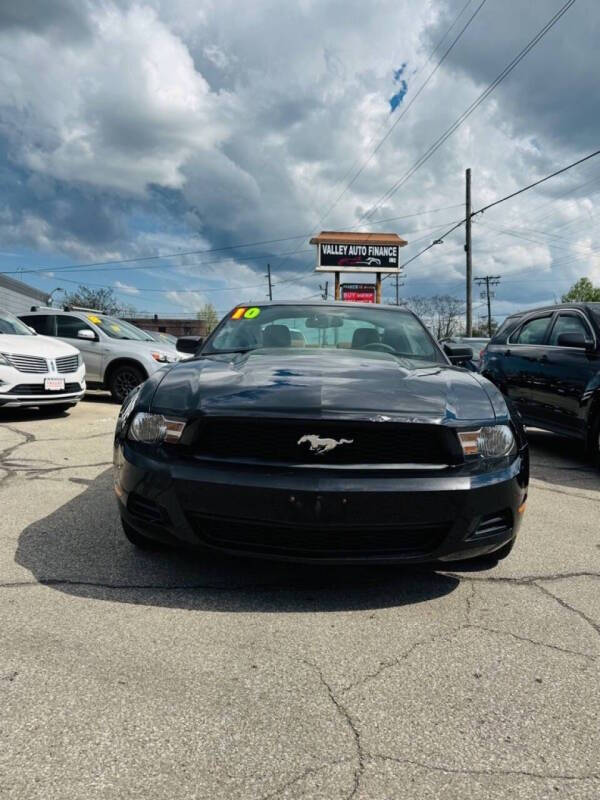 2010 Ford Mustang V6