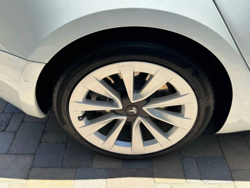 2021 Tesla Model 3 Standard Range Plus
