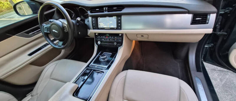 2017 Jaguar XF 20d Premium