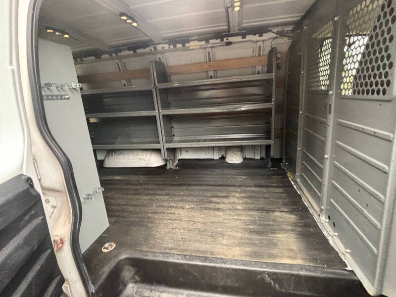 2017 GMC Savana 2500