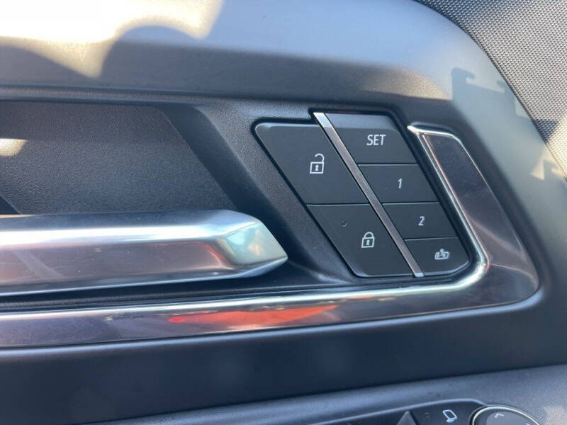 2025 Chevrolet Silverado EV LT