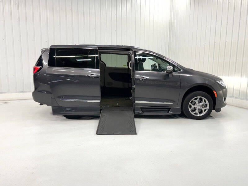 2018 Chrysler Pacifica Limited