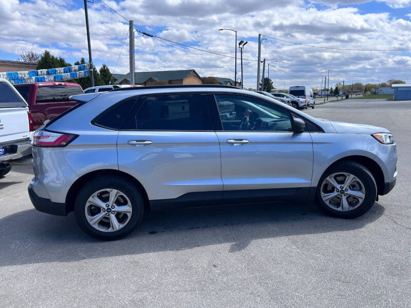 2022 Ford Edge SE