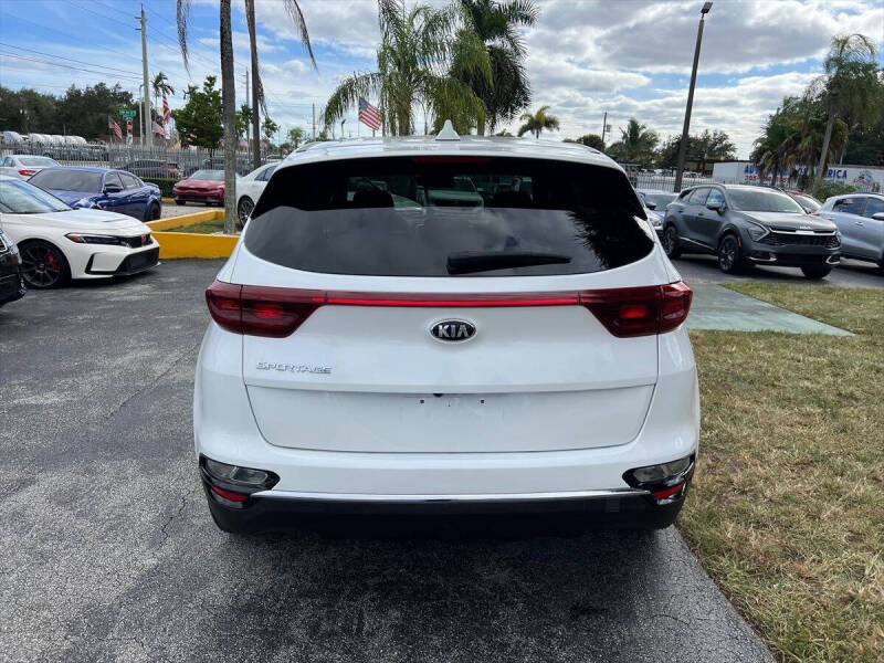 2022 Kia Sportage LX