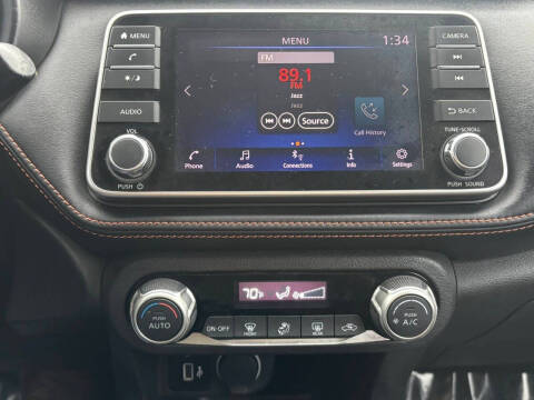 2019 Nissan Kicks SR