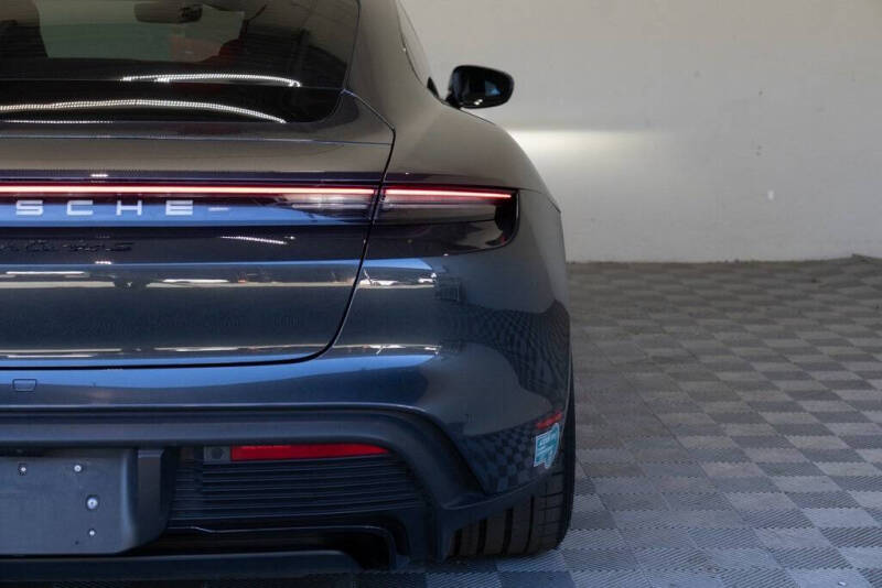 2020 Porsche Taycan Turbo S