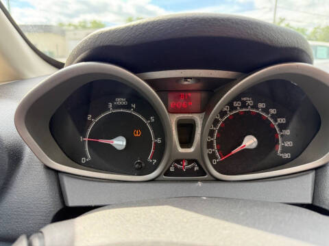 2011 Ford Fiesta SES