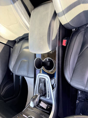 2017 Ford Edge Titanium