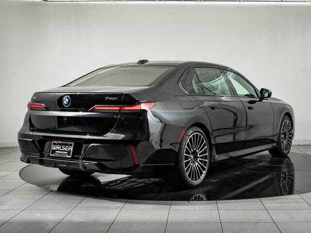 2026 BMW 7 Series 740i xDrive