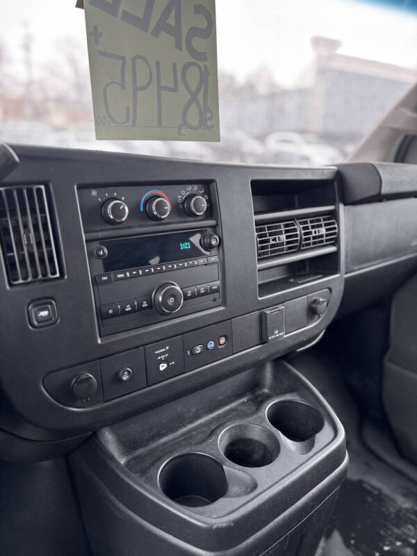 2021 Chevrolet Express 2500