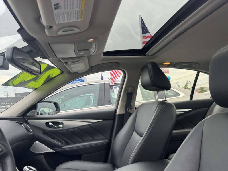 2024 Infiniti Q50 Luxe