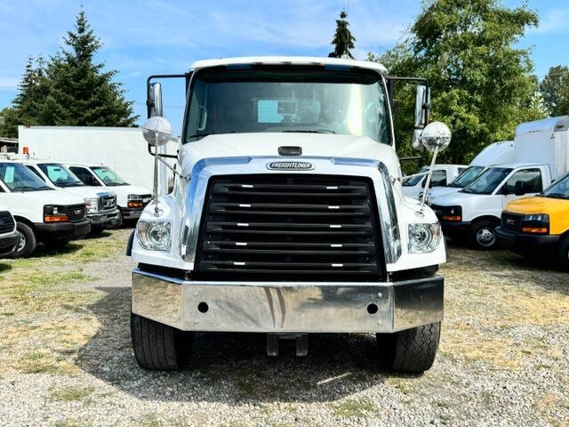 2015 Freightliner 114 SD