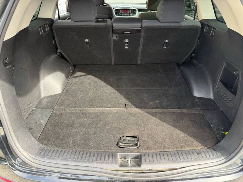 2016 Kia Sorento L